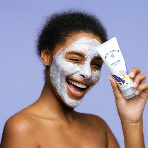 Brighter Day Exfoliant Scrub Anwendung