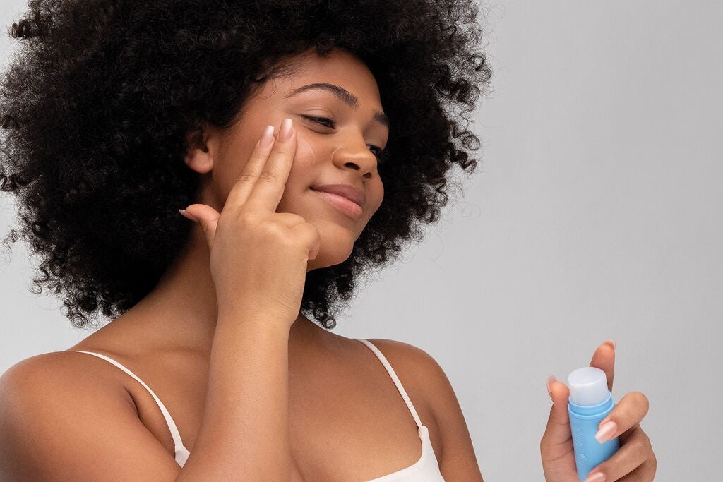 LumiSpa IO mit Blemish Serum für unreine Haut Anwendung